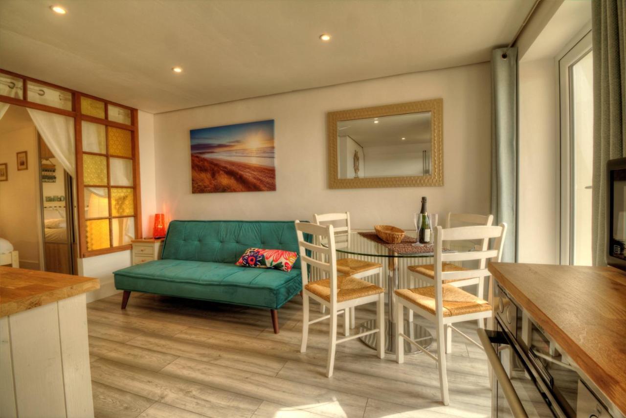 Pass The Keys Shore To Please - Sea Views And Beach Front Modern 1Bed Apt With Sofabed พอร์ตสมัธ ภายนอก รูปภาพ